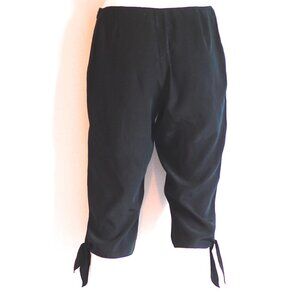 Miu Miu Black Lightweight Short Capris With Side Ties - Italy